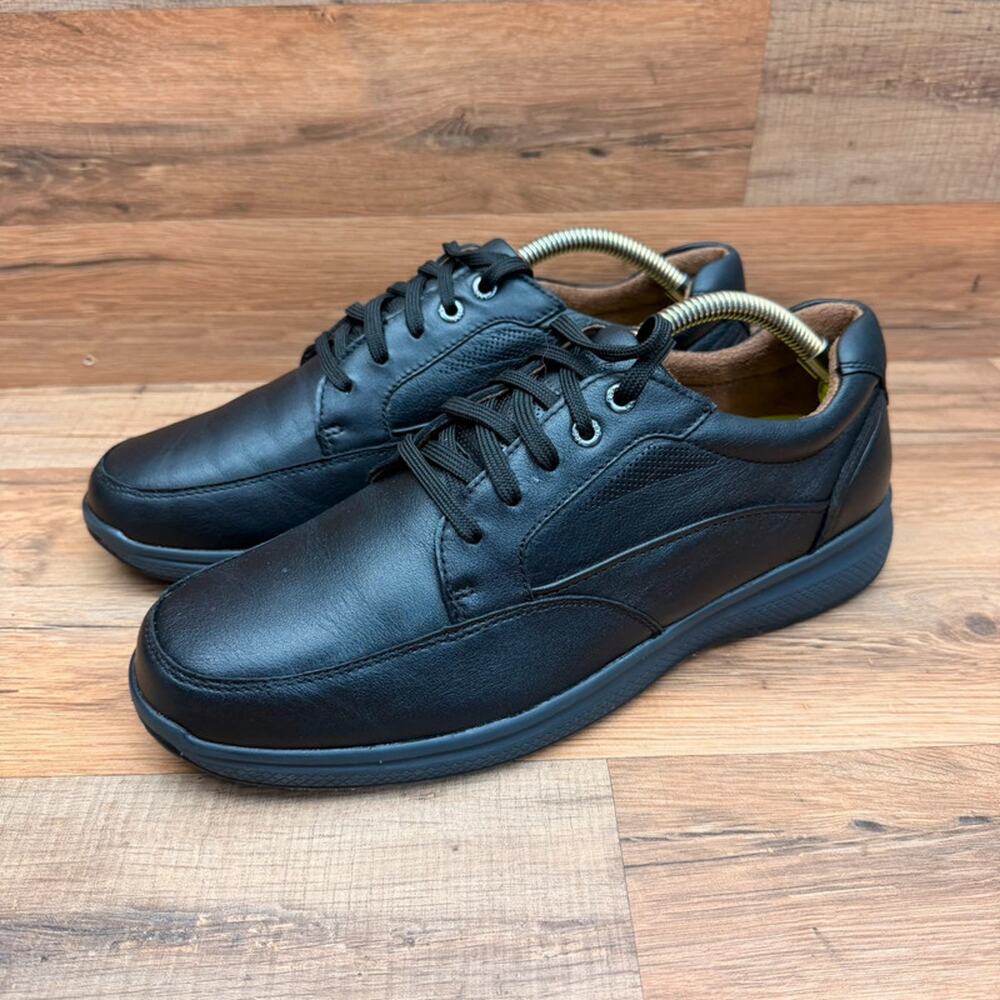 Florsheim men size 10.5 Leather Moc Toe Laceup Shoes